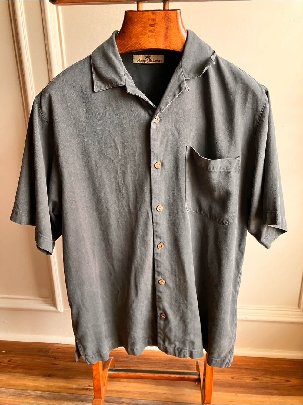 Tommy Bahama Men’s Gray Silk Camp Shirt Short Sleeve Button Up L